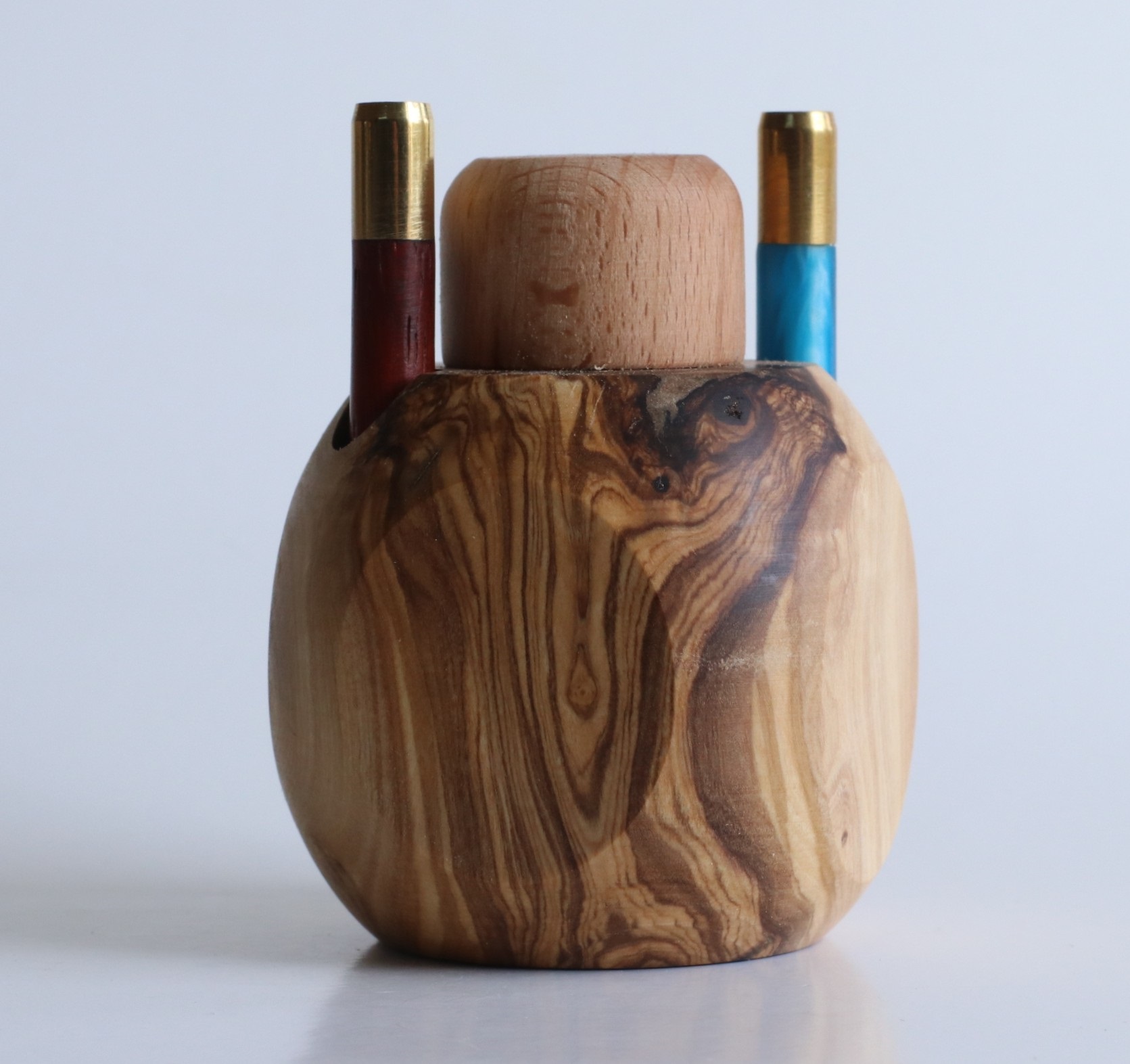 Olive Wood Tabletop Dugout- One Hitter Stash Box- Smoker’s Gift-Apple Shaped Dugout