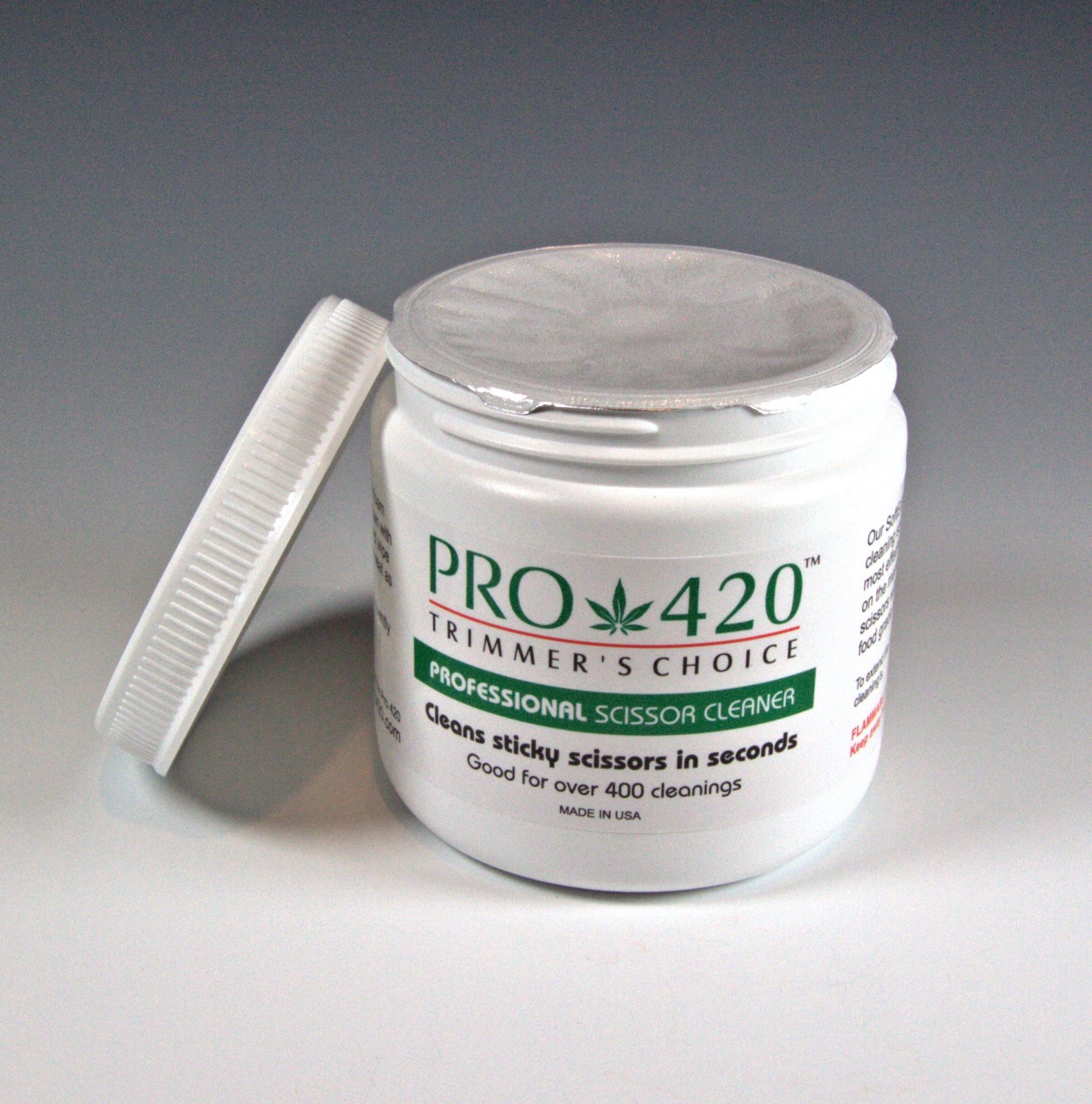 PRO 420 Scissor Cleaning Solution- Easy way to clean your sticky scissors - PRO 420 Cleaning Solution