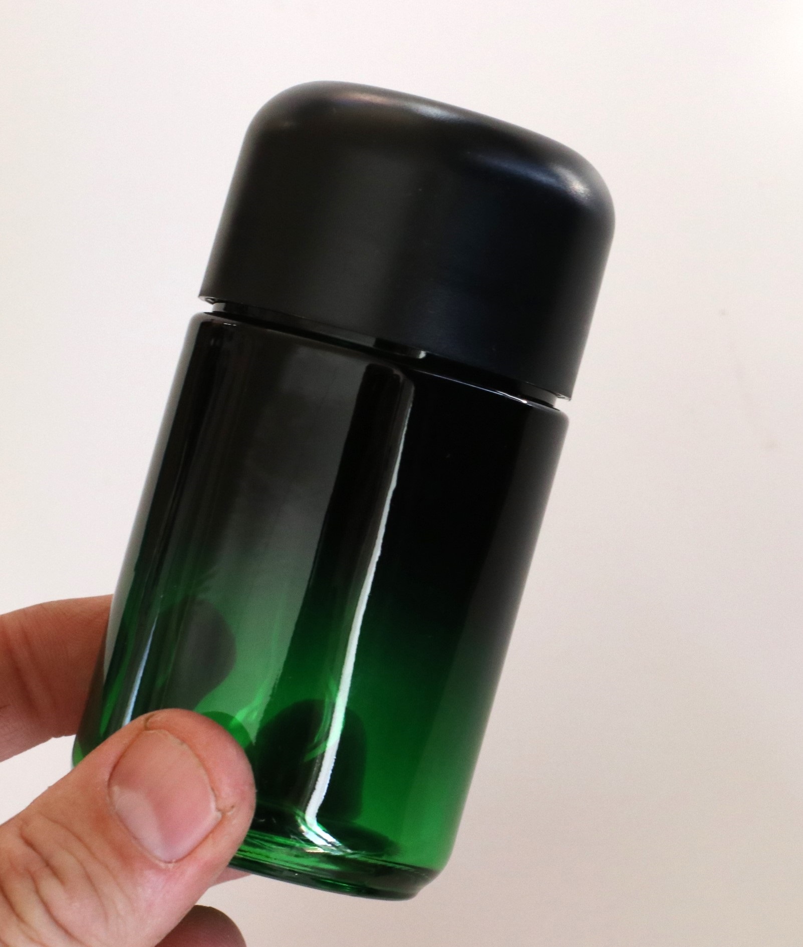 6 x Glass Stash Jars-Quality Green Tinted Glass with Smell/Child Proof Lids - Glass Stash Jar